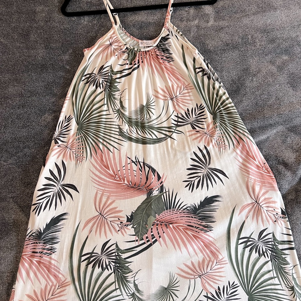 X small stretchy maxi dress with pockets